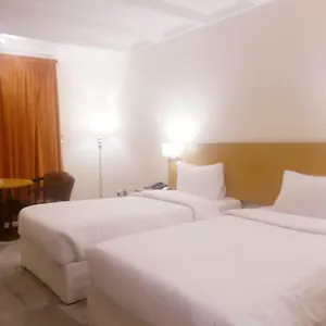 4* فندق الرمال